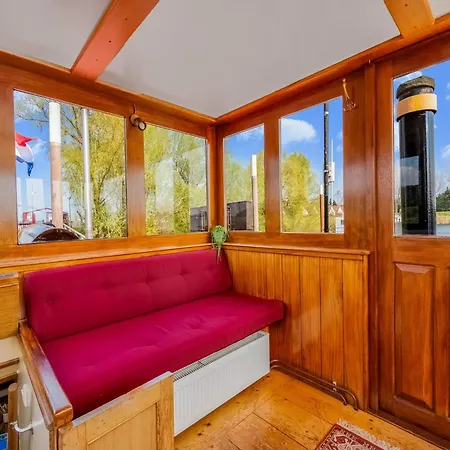 Ботель Boat Bliss On The Zandmeren Lake, Cleaning Included Kerkdriel